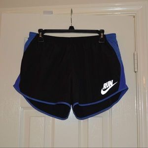 abi’s closet 🌸 NIKE Dri-Fit